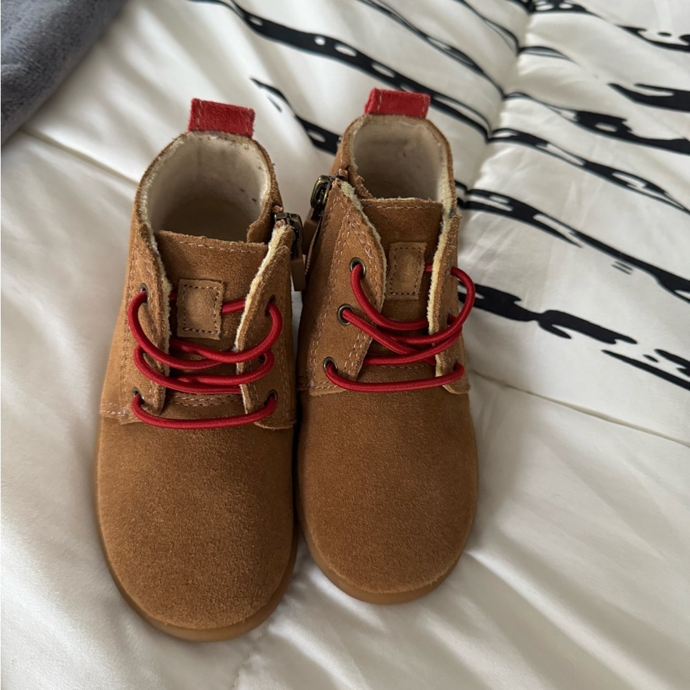 Baby Ugg Daine size 7